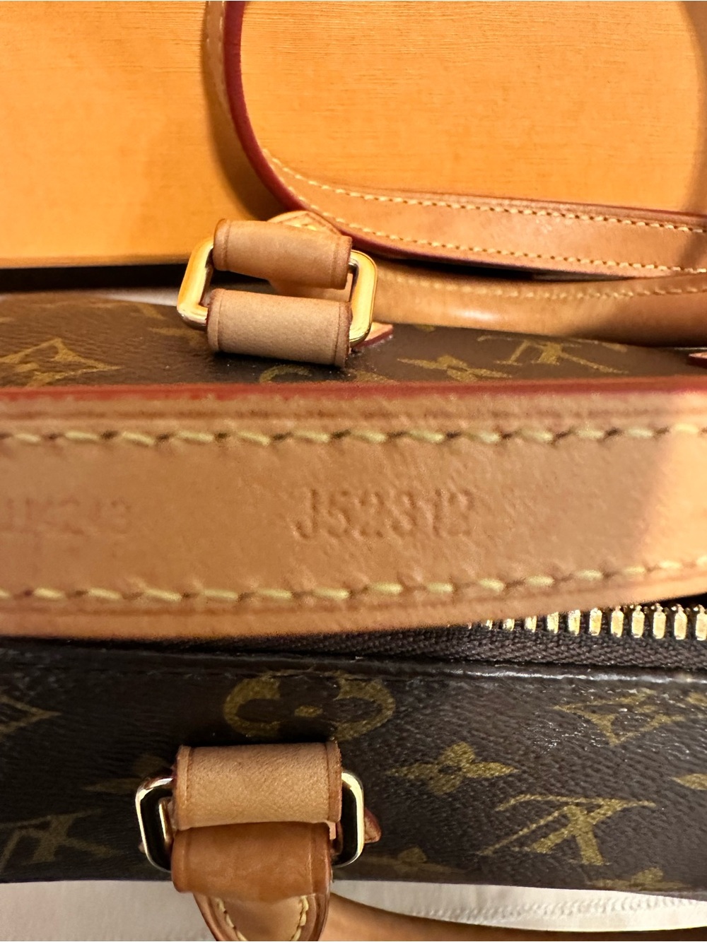 Louis Vuitton Monogram Canvas Speedy Bandoulière 20 - Picture 10 of 16